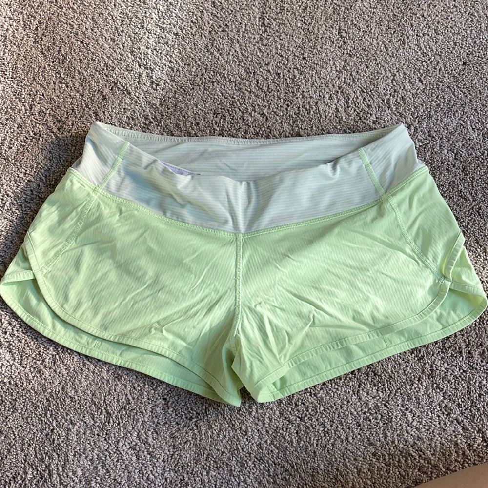 Lululemon Speed Up Shorts Size 8